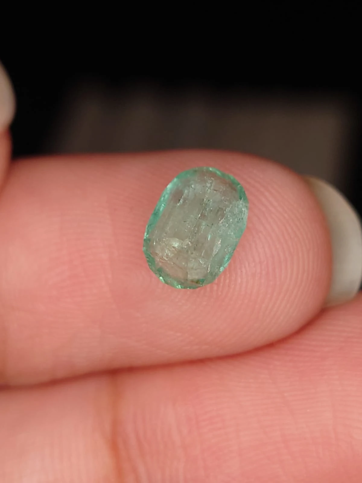 1.1ct Oval Faceted Natural Pamjshir Emerald from Afghanistan — view 5